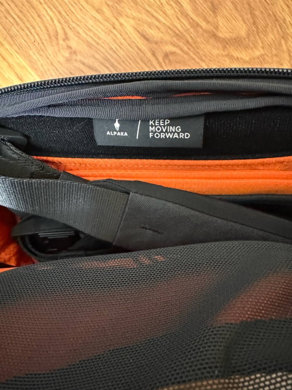 Alpaka Black Men’s Travel Sling Bag - Picture 3 of 8